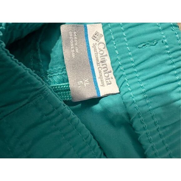 Nice Columbia Shorts Elastic Waist Sz XLarge Good Condition - Picture 3 of 4